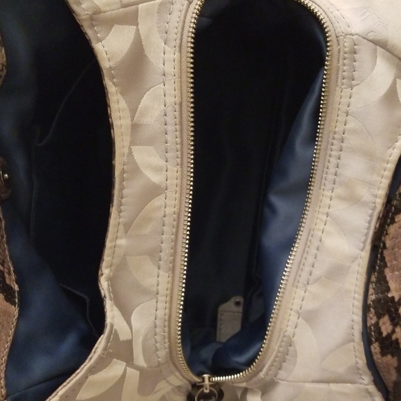 Purse - Picture 7 of 8